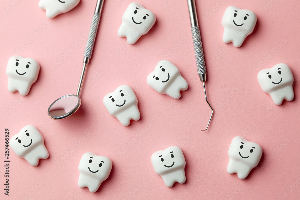 ピンクの歯の画像